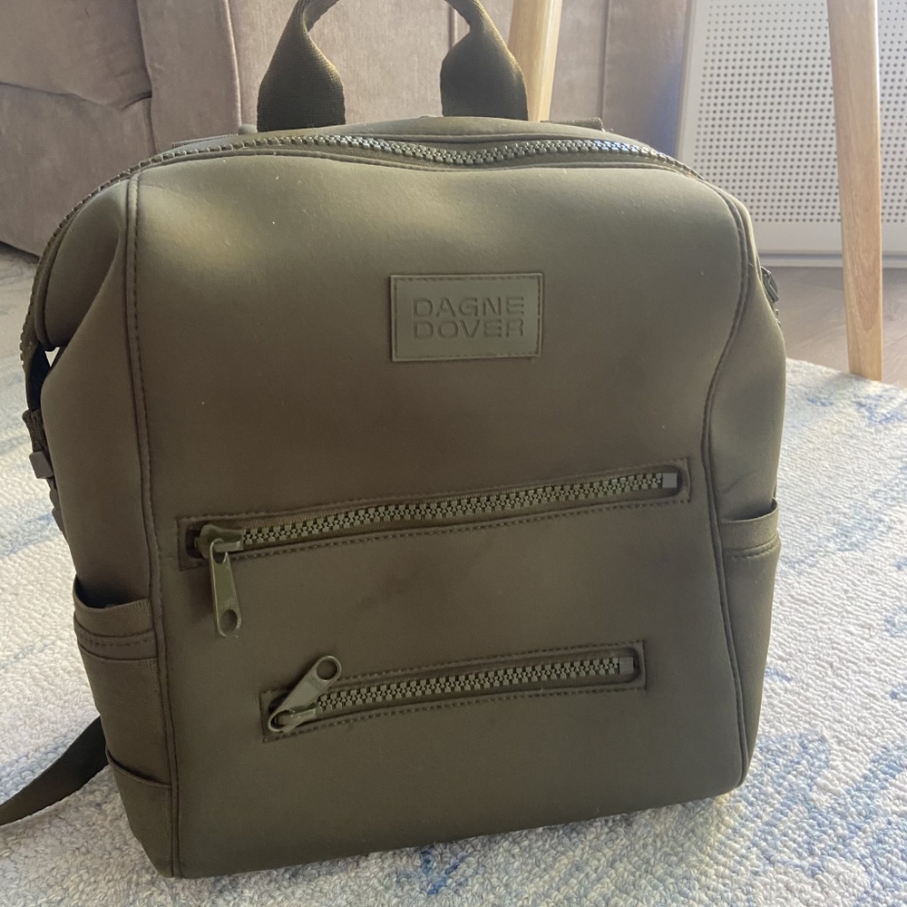 Dagne Dover back back